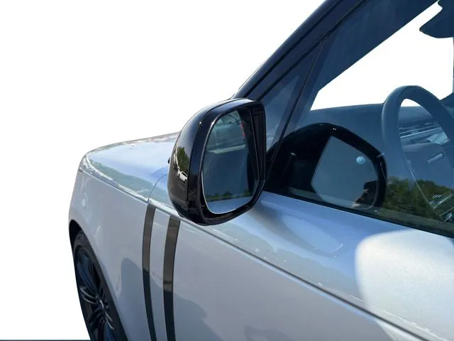 2025 Land Rover Range Rover SE - Photo 30