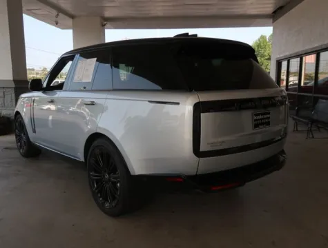 More photos of 2025 Land Rover Range Rover SE at Brandon Reeves Auto World, NC