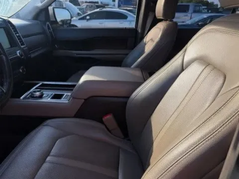 More photos of 2020 Ford Expedition Limited at Brandon Reeves Auto World, NC