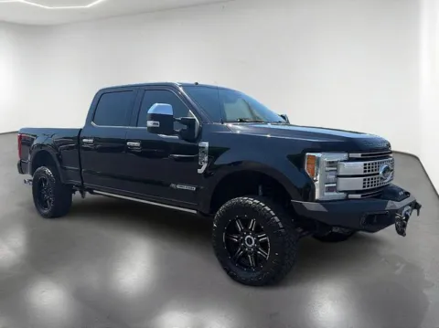 More photos of 2019 Ford F-250SD Platinum at Brandon Reeves Auto World, NC