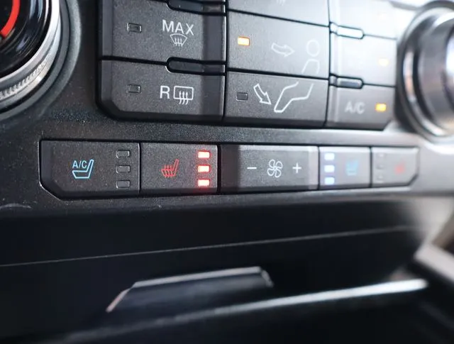 2019 Ford F-250 Super Duty Platinum - Photo 32