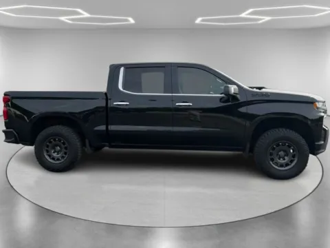 More photos of 2019 Chevrolet Silverado 1500 High Country at Brandon Reeves Auto World, NC