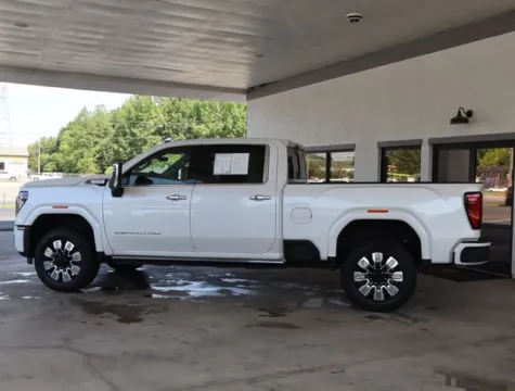 More photos of 2025 GMC Sierra 3500 HD Denali at Brandon Reeves Auto World, NC
