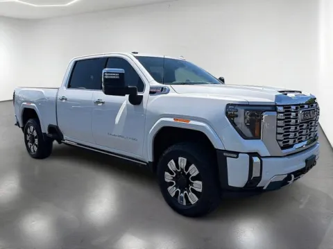More photos of 2025 GMC Sierra 3500HD Denali at Brandon Reeves Auto World, NC