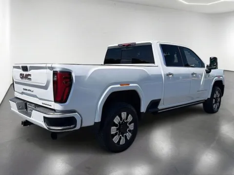 More photos of 2025 GMC Sierra 3500HD Denali at Brandon Reeves Auto World, NC