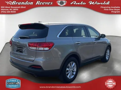 More photos of 2018 Kia Sorento L at Brandon Reeves Auto World, NC