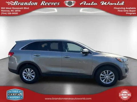 More photos of 2018 Kia Sorento L at Brandon Reeves Auto World, NC