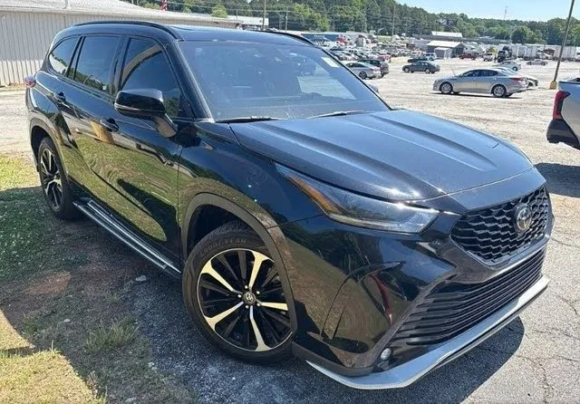 Black 2021 Toyota Highlander XSE for sale in Monroe, NC