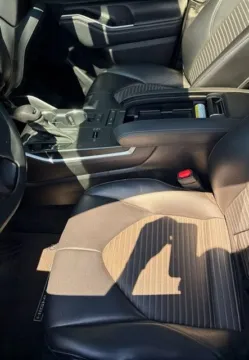 More photos of 2021 Toyota Highlander XSE at Brandon Reeves Auto World, NC