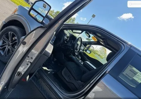 More photos of 2022 Ford F-150 XLT at Brandon Reeves Auto World, NC