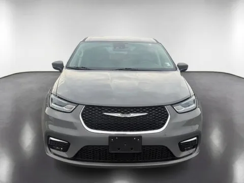 Photos of 2023 Chrysler Pacifica Touring L for sale in Monroe, NC at Brandon Reeves Auto World