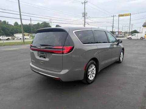 More photos of 2023 Chrysler Pacifica Touring L at Brandon Reeves Auto World, NC