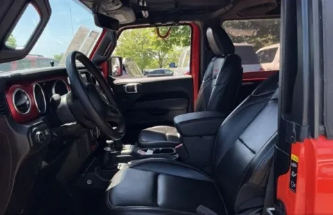 More photos of 2023 Jeep Wrangler Rubicon at Brandon Reeves Auto World, NC