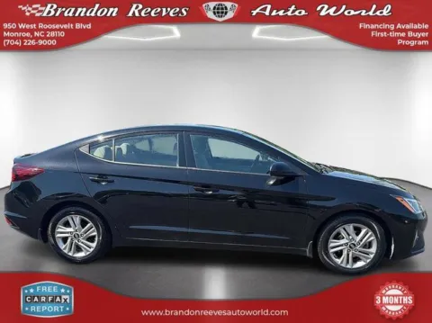 More photos of 2020 Hyundai Elantra SEL at Brandon Reeves Auto World, NC