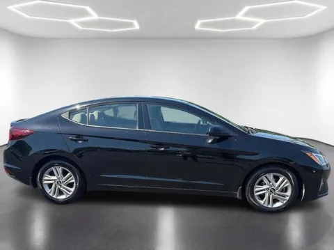 More photos of 2020 Hyundai Elantra SEL at Brandon Reeves Auto World, NC
