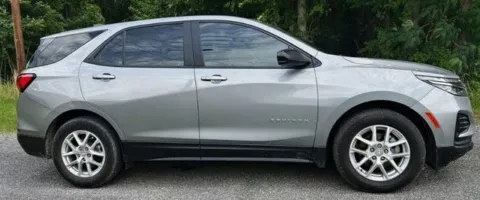 More photos of 2023 Chevrolet Equinox LS at Brandon Reeves Auto World, NC