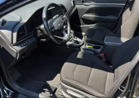 More photos of 2020 Hyundai Elantra Value Edition at Brandon Reeves Auto World, NC