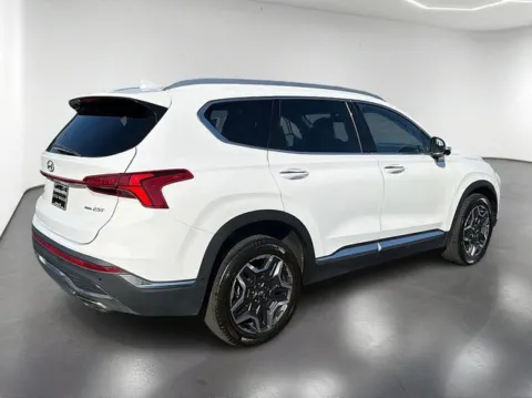More photos of 2023 Hyundai Santa Fe Limited at Brandon Reeves Auto World, NC