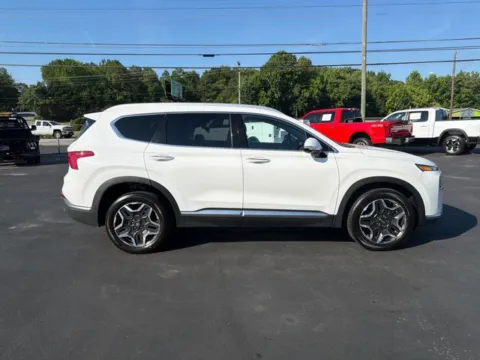 More photos of 2023 Hyundai Santa Fe Limited at Brandon Reeves Auto World, NC