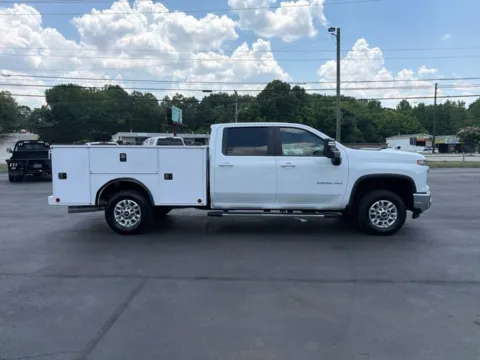 More photos of 2025 Chevrolet Silverado 2500HD LT at Brandon Reeves Auto World, NC
