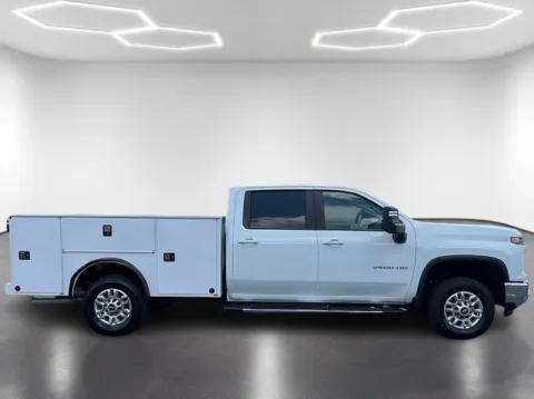 More photos of 2025 Chevrolet Silverado 2500HD LT at Brandon Reeves Auto World, NC