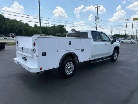 More photos of 2025 Chevrolet Silverado 2500HD LT at Brandon Reeves Auto World, NC