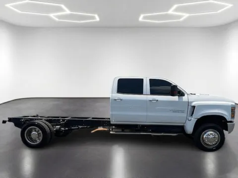 More photos of 2022 Chevrolet Silverado 5500 HD Work Truck at Brandon Reeves Auto World, NC