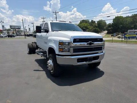 More photos of 2022 Chevrolet Silverado 5500HD Work Truck at Brandon Reeves Auto World, NC