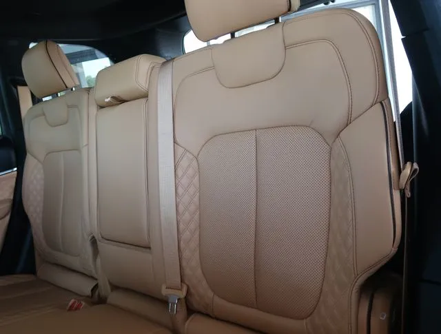 2022 Jeep Grand Cherokee Summit Reserve - Photo 35