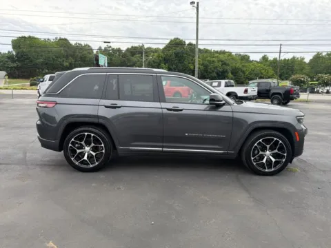 More photos of 2022 Jeep Grand Cherokee Summit Reserve at Brandon Reeves Auto World, NC
