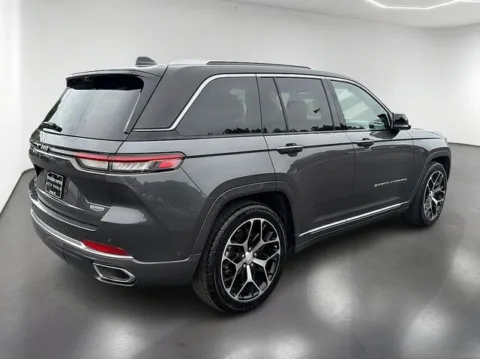 More photos of 2022 Jeep Grand Cherokee Summit Reserve at Brandon Reeves Auto World, NC