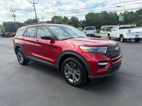 More photos of 2021 Ford Explorer XLT at Brandon Reeves Auto World, NC