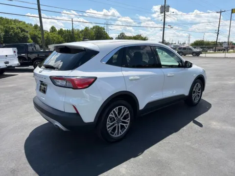 More photos of 2022 Ford Escape SEL at Brandon Reeves Auto World, NC