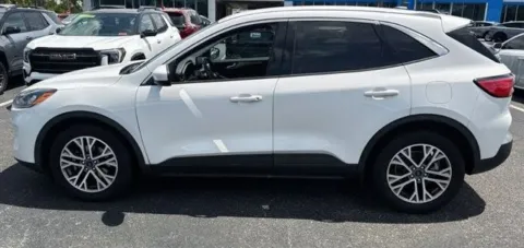 More photos of 2022 Ford Escape SEL at Brandon Reeves Auto World, NC