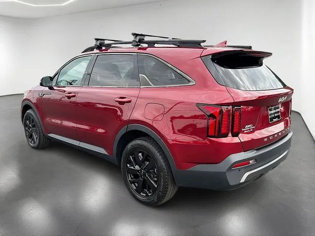 2022 Kia Sorento X-Line S - Photo 8