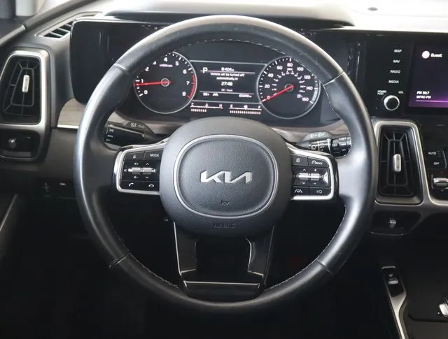 2022 Kia Sorento X-Line S - Photo 24
