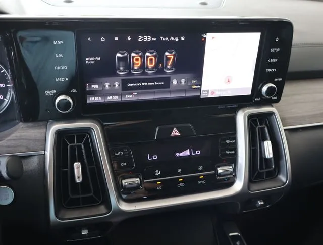 2022 Kia Sorento X-Line S - Photo 33