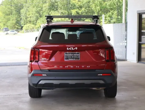 More photos of 2022 Kia Sorento S at Brandon Reeves Auto World, NC