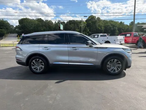 More photos of 2021 Lincoln Aviator Standard at Brandon Reeves Auto World, NC