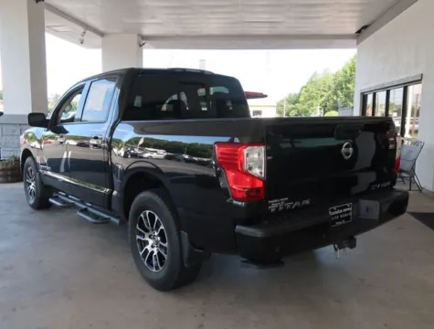 More photos of 2021 Nissan Titan SV at Brandon Reeves Auto World, NC