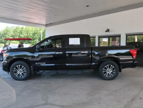 More photos of 2021 Nissan Titan SV at Brandon Reeves Auto World, NC