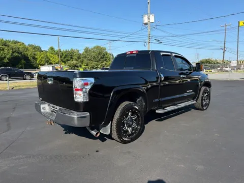 More photos of 2007 Toyota Tundra SR5 at Brandon Reeves Auto World, NC