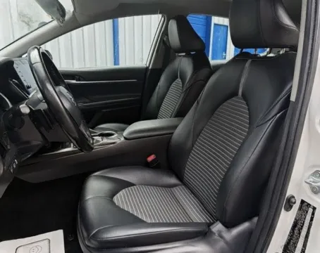 More photos of 2023 Toyota Camry SE at Brandon Reeves Auto World, NC