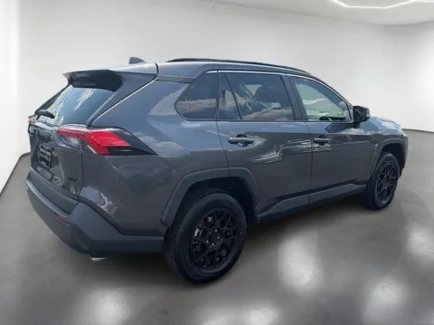 More photos of 2023 Toyota RAV4 XLE at Brandon Reeves Auto World, NC