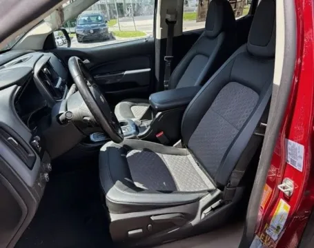 More photos of 2021 Chevrolet Colorado Z71 at Brandon Reeves Auto World, NC