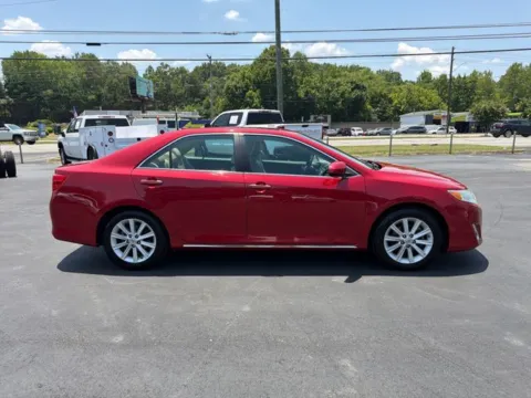 More photos of 2014 Toyota Camry XLE at Brandon Reeves Auto World, NC