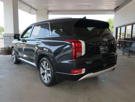 More photos of 2021 Hyundai Palisade Limited at Brandon Reeves Auto World, NC