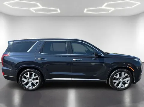 More photos of 2021 Hyundai Palisade Limited at Brandon Reeves Auto World, NC