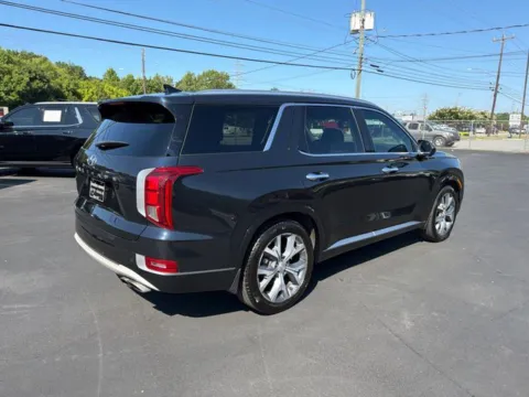 More photos of 2021 Hyundai Palisade Limited at Brandon Reeves Auto World, NC