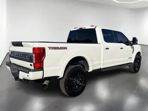 More photos of 2022 Ford F-250SD Platinum at Brandon Reeves Auto World, NC